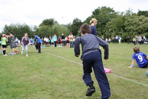 School Sports Day 2011 by Dark Dwarf is licensed under CC BY-ND 2.0.