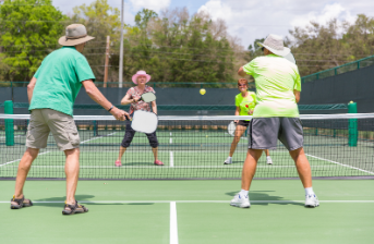 (Source: https://commons.wikimedia.org/wiki/File:Pickleball_Players.jpg) 