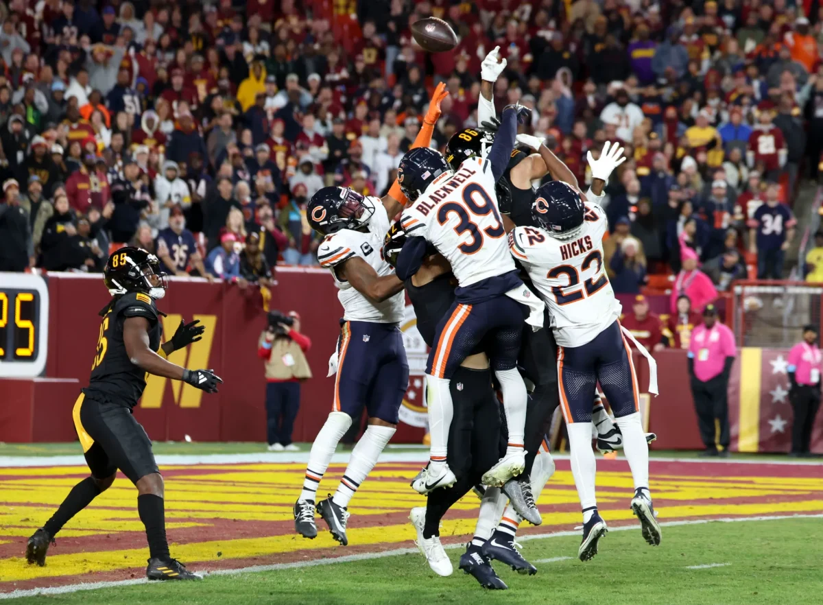 Commanders wide receiver Noah Brown catches Hail Mary with 25 seconds on the clock. https://www.chicagotribune.com/2024/10/27/chicago-bears-washington-commanders-week-8/ 
