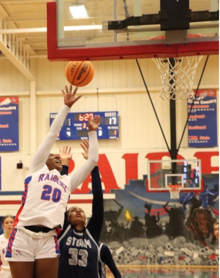 Brooklyn Moore Scoring her 1000th Point (Source: Keith Lavin on X)
